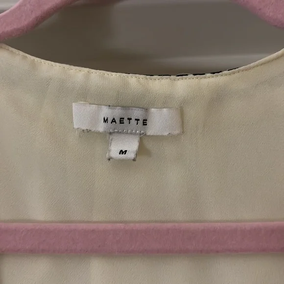 STELLA & DOT MAETTE SHEER BLOUSE SIZE M LINED NAVY EMBROIDERED  BUTTON LS - Picture 6 of 14